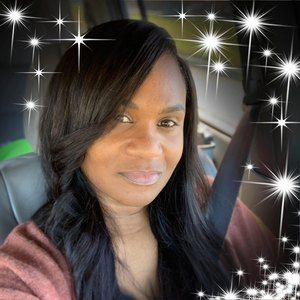 Meet your Posher, Shana